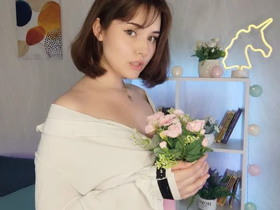 Ally_Young video