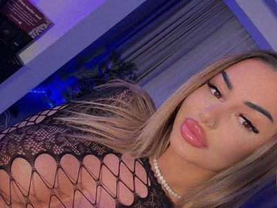 KirstieVegas live cam video preview