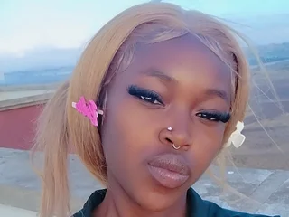 SilkenAllure Sex Toy webcam from Madagascar